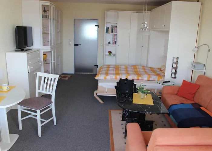 Direkt-am-suedstrand דירה